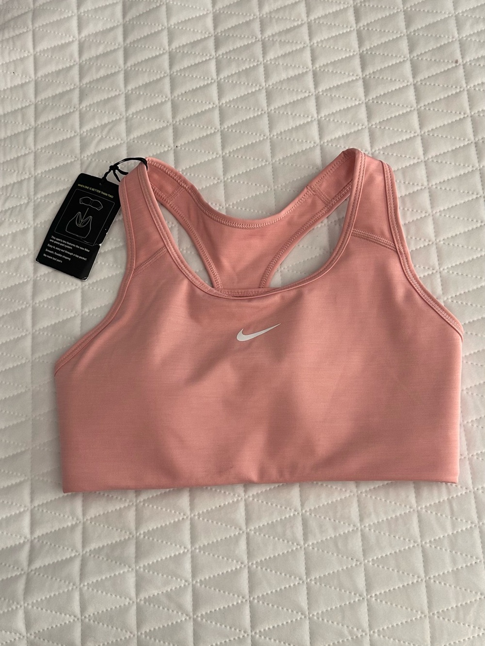 “NWT” NIKE SPORTSBRA